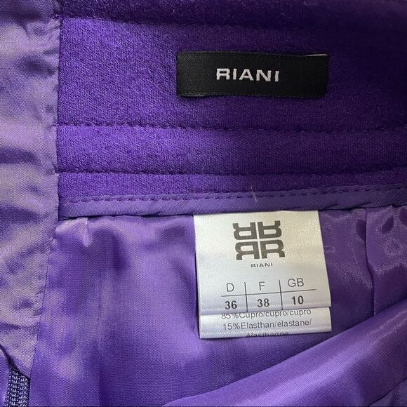 Riani Purple Two Piece Wool Skirt Suit set - Picture 12 of 14